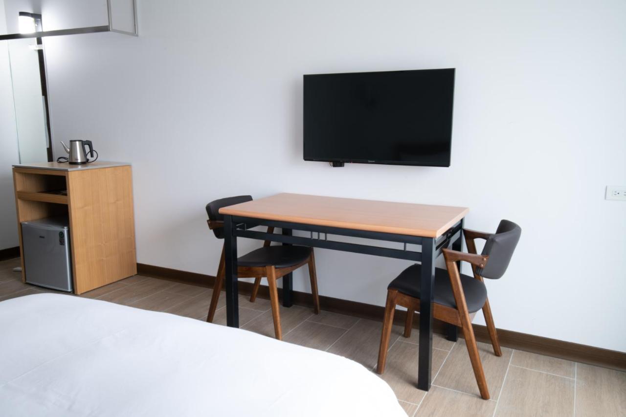 Liann Hotel Taichung Eksteriør billede
